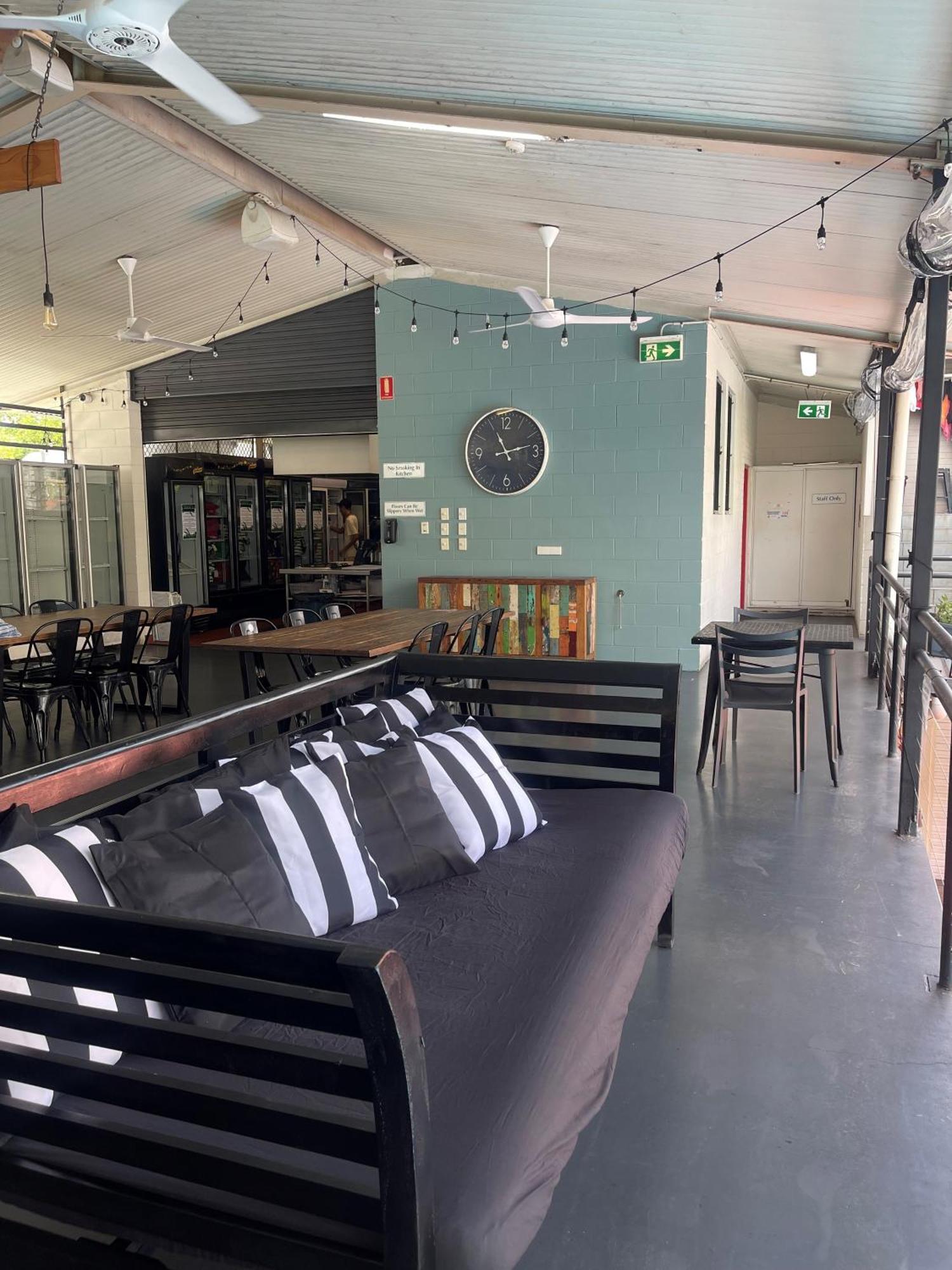 Youth Shack Backpackers Darwin Exteriör bild